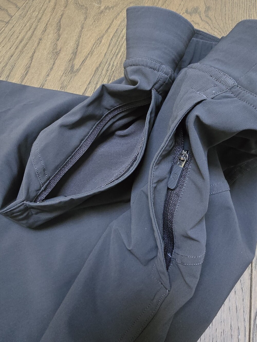 Lululemon Adapted State Running Jogger in Graphite Grey - Picture 9 of 11